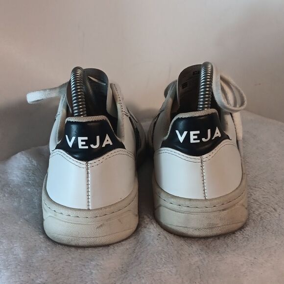Veja White Leather Sneakers - Picture 3 of 6